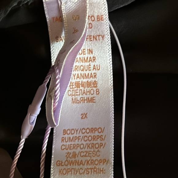 SAVAGE NOT SORRY MICROFIBER STRING
THONG🌼🌼 - Picture 7 of 8